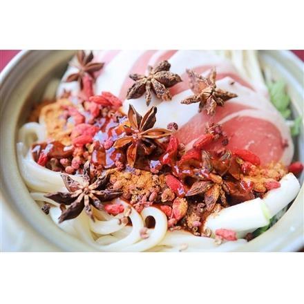 【eギフト】347:香川　オリーブ豚 薬膳火鍋 2人前
